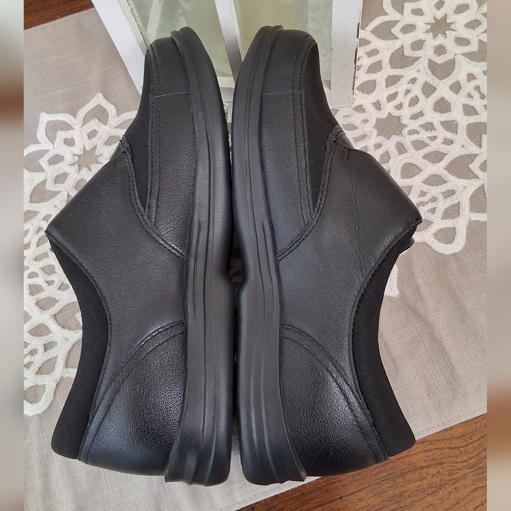APEX, NWT,  8 XWide, Woman's Black Dress Shoes - Picture 4 of 8